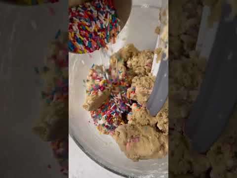 The BEST lucky charms cookies!! Must make!!!! Full recipe on Bakingwithblondie.com #luckycharms