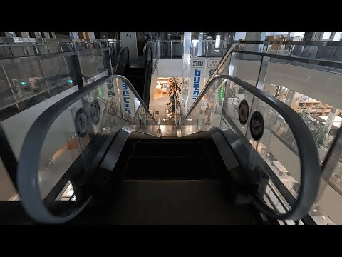 中城モール1階-4階エスカレーター/Nakagusuku Mall 1F-4F floor escalator/HITACHI