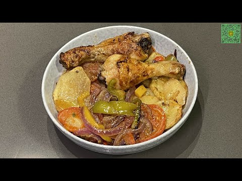 potatoes with chicken in the oven (البطاطس مع الدجاج في الفرن)