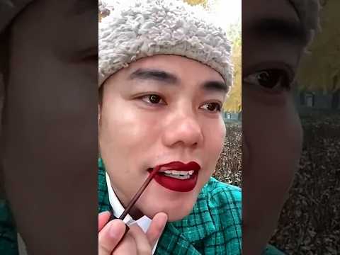 Viral Korean lipstick hack😳😱#makeup #shorts #shortvideo #trending #youtubeshorts