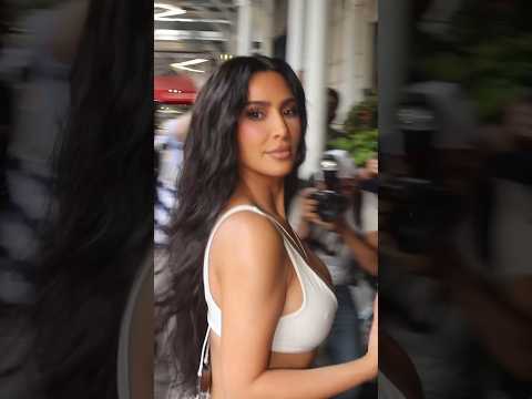 Kim Kardashian and North West in NYC #kimkardashian #celebrity  #hollywoodpipeline