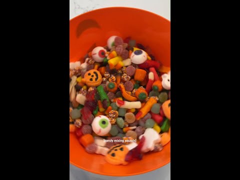 don’t forget to eat your candy corn @mikayla.mcneany #asmr #halloween #candy #trickortreat