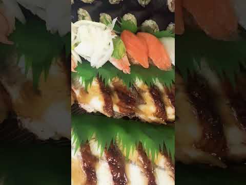 Let’s Eat Sushi 🍣😋😋 #sushi #japanesefood #shortvideo #shorts