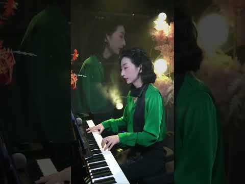 凡是你想控制的，其实都控制着你 #钢琴音乐 #piano #音樂 #music #治愈音樂