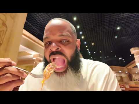 Eating at the WORST Rated BUFFET in Las Vegas!!