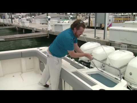 MAKO Boats: 414 CC Walkaround Review by Steven Bull of Powerboat Television