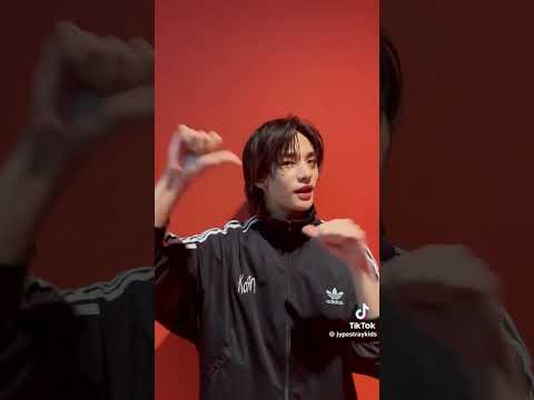 look at 🥟~ | #trending#viral •#tiktok#skz#straykids#fyp#shorts#hyunjin#lookatme