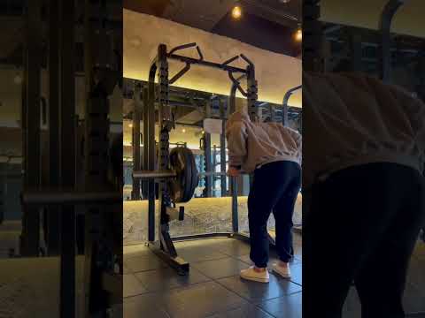 #바벨로우 100kg 쉽게하는법 #운동하는여자 #운동하는남자 #운동하는커플 #헬짱커플 #운동영상