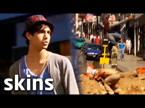 Freddie Goes Skateboarding | Skins