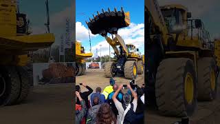 Biggest wheel loader at Bauma!