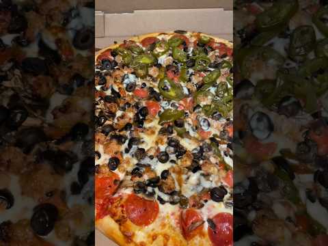 Graziano’s Pizza #new #food #review #foodie #pizza #calzone #antipasto #salad #viral