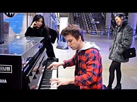 DANCE MONKEY METRO STATION PIANO PERFORMANCE LONDON