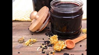 How to Make Cold & Flu Elderberry Syrup