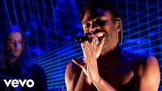 Childish Gambino - Redbone (Live From The Tonight Show Starring Jimmy Fallon)