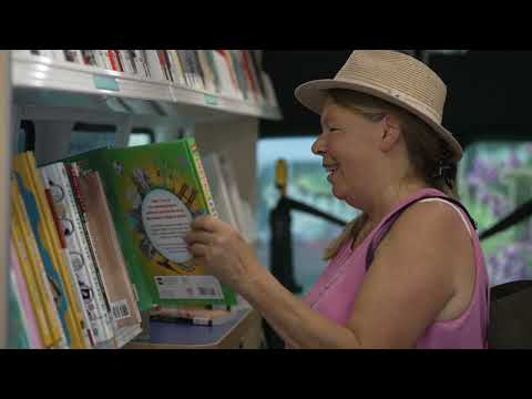 The Lake County Bookmobile visits a farmer's market