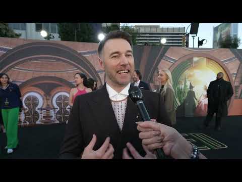 Wicked LA Dorothy Chandler Pavilion Premiere - itw Christopher Scott (Official video)