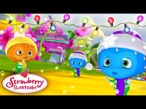 Snowing in Berry Bitty City ❄️ Berry Bitty Adventures ❄️ Strawberry Shortcake Christmas Episodes