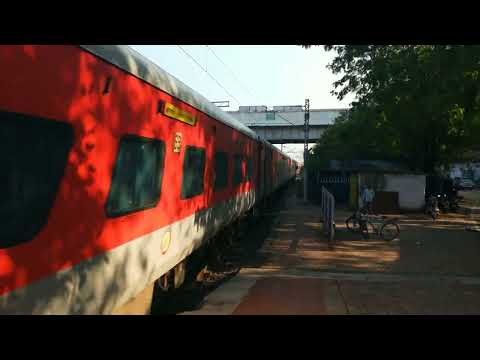 22474- Bandra Terminus Bikaner Express Skip Dahanu Road At Full Speed