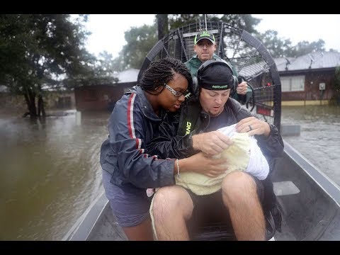 Dean Mize helps Harvey victims