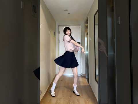 随意的扭一扭（属于体育生的肌肉腿什么的请无视#梓樱酱 #dance #tellme