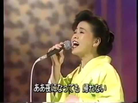 ガード下の靴磨き　　中村美律子