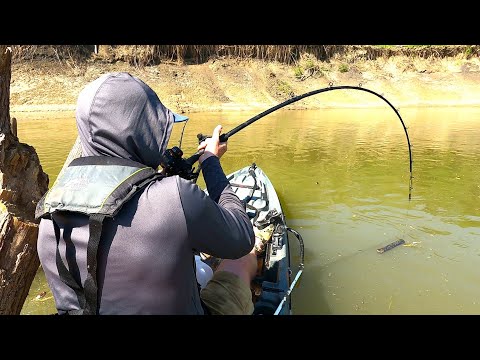 Kayak Fishing A COMPLETELY UNTOUCHED U.S. RIVER STRETCH!! (Big Fish)