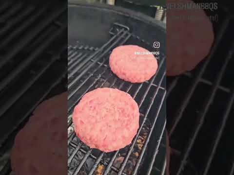 burgers on the Monolith #bbqfood #burger #kamado