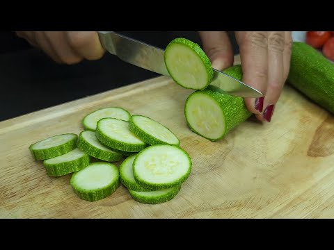 I've never had a Zucchini & Broccoli recipe so quick, simple and delicious! without oil