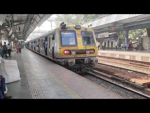 the Mumbai slow local train left from the railway station video | train video status railway station