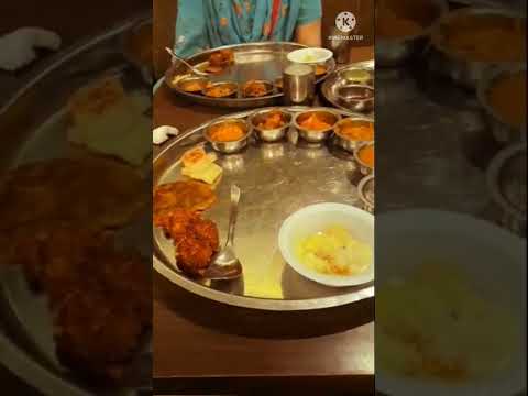 The Grand Thakkar || Gujarati Thali || The Awsome Girl #shorts #ytshorts