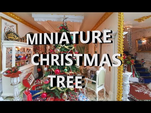 MINIATURE CHRISTMAS TREE FOR THE DOLLHOUSE