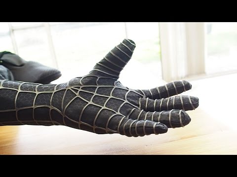 Spider-Man Making the Black Suit Glove - How to Glue the Webs