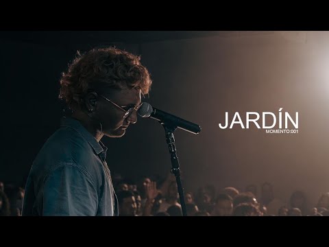 Momento 001: Jardín (Espontáneo) - Genock Gabriel