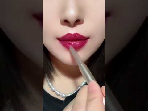 Lipstick tutorial for newbies 🥰🥰  #makeup #tiktok #shorts #asmr #makeuptutorial