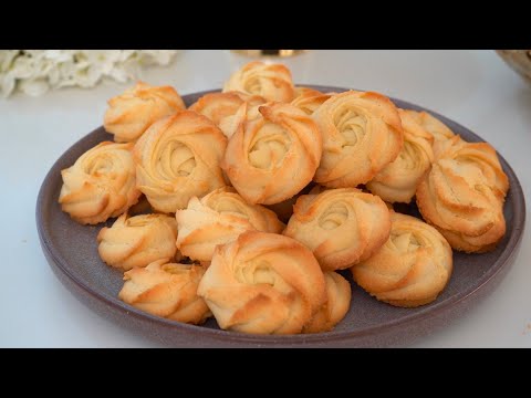 Beautiful Rosette Butter Cookies that doesn't melt after baking!