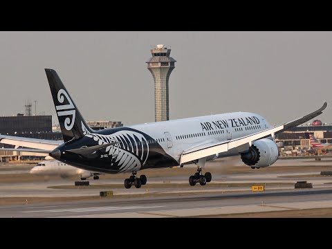 Evening Arrivals at O'Hare International Airport (ORD)