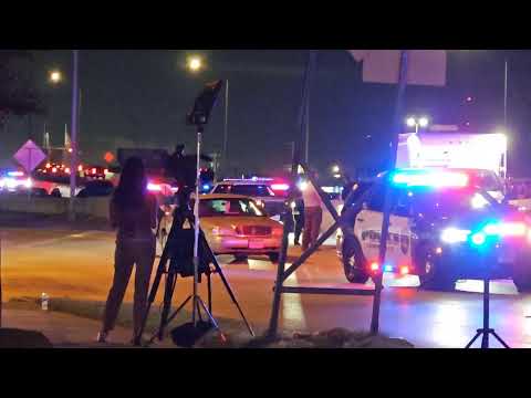 HIGH SPEED PURSUIT AFTER 3 COPS SHOT IN DALLAS TEXAS ENDS IN LEWISVILLE