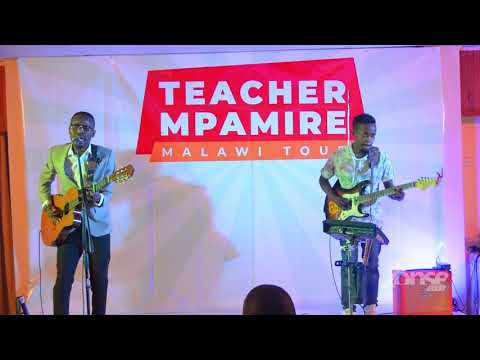 Namadingo X Faith Mussa  Live during Teacher Mpamire Malawi tour