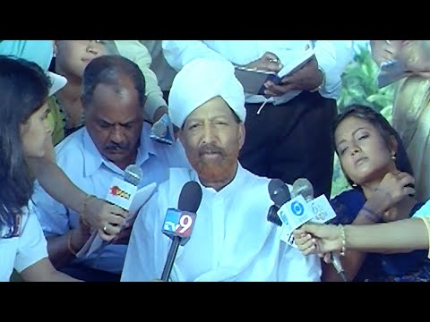 News Reporter Take Vishnuvardhan's Interview ಸುದ್ದಿ ವರದಿಗಾರ ವಿಷ್ಣುವರ್ಧನ್ ಸಂದರ್ಶನವನ್ನು ತೆಗೆದುಕೊಳ್ಳಿ