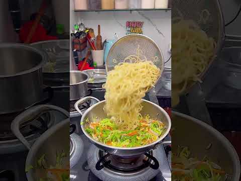 Hakka Noodles | Ching's Secret