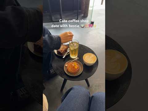 Cute coffee shop bestie date 🥰 #girlvlog #coffee time #cutecafe #parislife #lifeinparis #girlyvlog