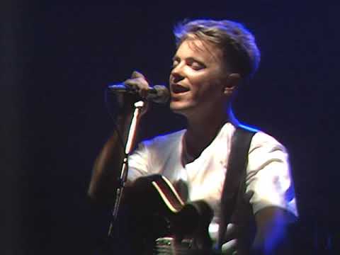 New Order - The Perfect Kiss (Live at the G-Mex, Manchester, 1986)