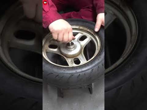 #Shorts｜[AF61] Press-fitting of front wheel bearings｜フロントホイールベアリング圧入