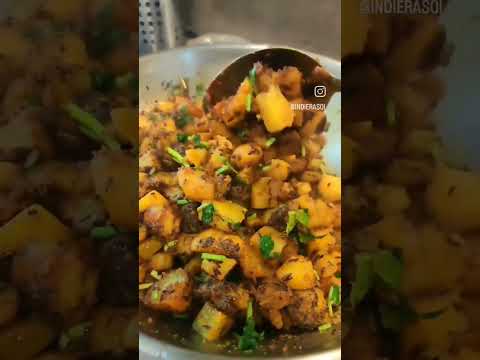 Chatpate Aloo ki Sabzi #cookingshooking #indiancuisine #aloosabzi  #cookingshorts #indiancooking