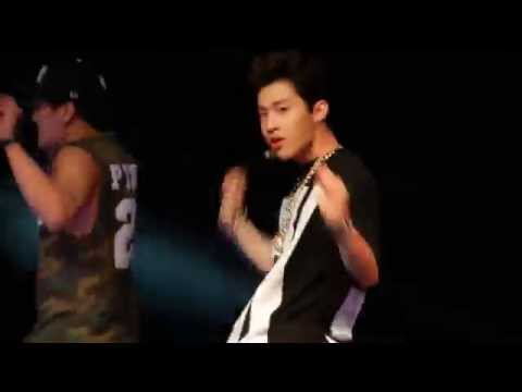 [HD Fancam] 140517 Henry - 143 (I Love You) [Singapore E-Awards 2014]