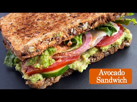 Lunch in less than 10 Minutes - Sandwich with Avocado and Red Pepper Dip