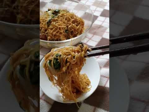 Let's eat #trending #ofwhongkong #yummynoodles #followers #highlights #foryou