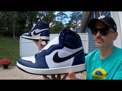 Air Jordan 1 High OG - MIDNIGHT NAVY - Classic Style for a BARGAIN!!!