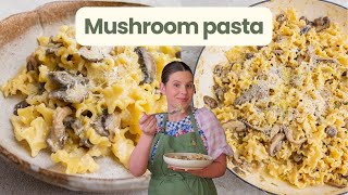 Creamy garlic mushroom pasta with the most perfectly caramelised mushrooms