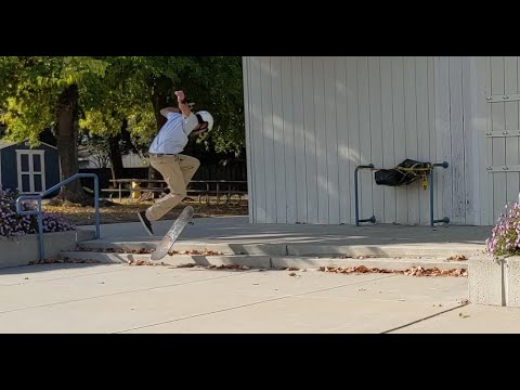 2 skateboarding tricks UP the 2 stair #shorts